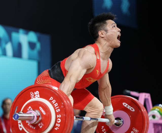 1723045432921015778.jpg 巴黎奥运会丨举重——男子61公斤级赛况XxjpseC010438_20240807_MVPFN0A001.jpg