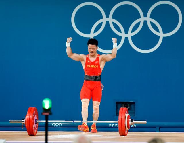 1723045549622009512.jpg 巴黎奥运会丨举重——男子61公斤级:中国选手李发彬夺冠XxjpseC010490_20240807_MVPFN0A001.jpg