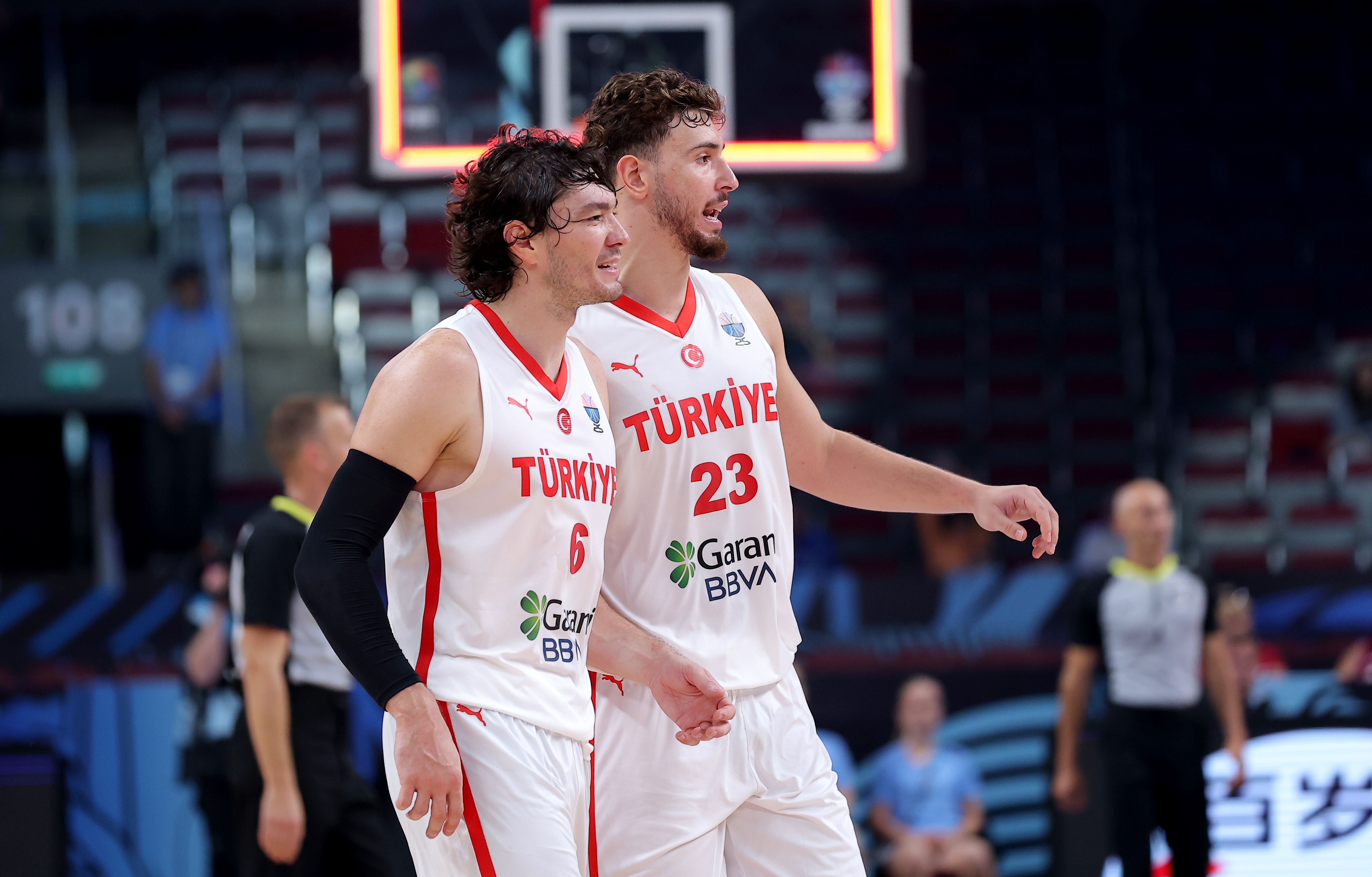 华体会登录-土耳其男篮第三节强势爆发，单节26-13净胜瑞典13分，三节战罢确立8分优势